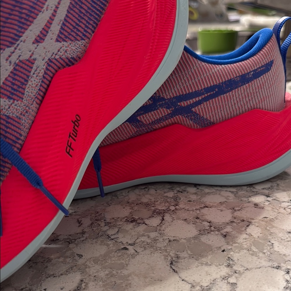 ASICS Superblast - Picture 5 of 8